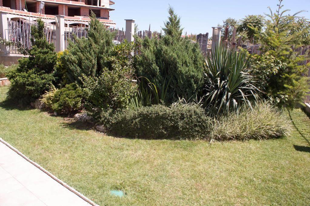 Gardenia Vacation Settlement Aparthotel Szozopol Kültér fotó